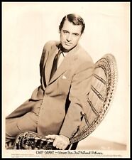 Hollywood HANDSOME ACTOR CARY GRANT PORTRAIT VINTAGE 1940s ORIG Photo 732 picture