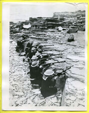 1942 British Naval Landing Party on Maneuvers Original Press Photo picture
