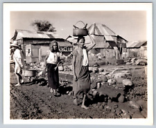 Snapshot Photo b&w WWII Vets Picture Xchnge Manila Luzon Villagers picture