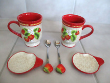 2 Temp-tations Figural Fruit Strawberry 14 oz. Tea Mugs w/Lid & Spoons Set of 2 picture