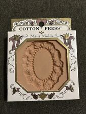 NEW / VINTAGE AMACO Cotton Press Mini Mold Wreath Frame Paper Art Cookies Wax picture