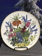 Plate Wedgwood Royal Horticultural Society Flowers of April Bone China 1977 UK picture