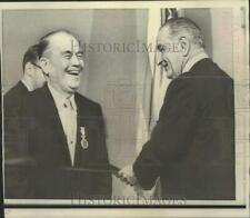 1966 Press Photo William Raborn and President Johnson at White House ceremony picture
