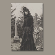 Mourning Victorian Woman Photo 1800s picture