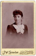 CIRCA 1890s CABINET CARD J.W. SOUDER GORGEOUS YOUNG LADY ST. JOSEPH MISSOURI picture