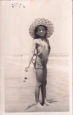 EGYPT VINTAGE PHOTO - Cute GIRL WITH BIG HAT  ON THE BEACH .1950 picture