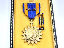 Cased set WW2 USAAF Air Medal Named / Engraved Wrap Brooch picture