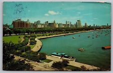 Chciago Majestic Skyline Illinois Grant Park Yacht Harbor Boats VNG WOB Postcard picture