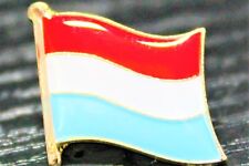 LUXEMBOURG Metal Flag Lapel Pin Badge *NEW*MIX & MATCH BUY 3 GET 2 FREE picture