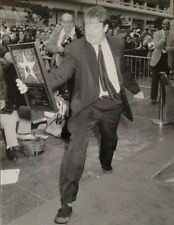 Robin Williams Original Type 1 Photo, Getting His Star, Walk Of Fame, 1990, 7x9. picture