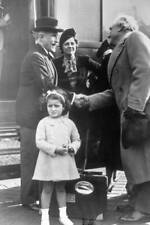 Conductor Arturo Toscanini, seen here saying goodbye admirers befo - 1938 Photo picture