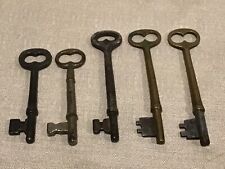 Mixed Lot of 5 Old Vintage Antique Skeleton  Keys picture