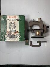 Vintage SINGER Model 20 Sewhandy Child’s Toy Sewing Machine 1950's Biege picture