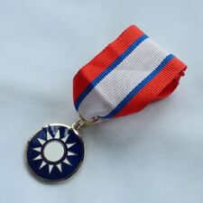 WW2 Chinese Kuomintang Military Medal Order Blue Sky and White Sun picture