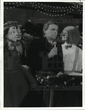 1986 Press Photo Pat Sajak Hosts Macy's Thanksgiving Day Parade - hcq06590 picture