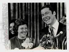 1972 Press Photo Sen. Edward Brooke & wife Remigia after victory speech, Boston picture