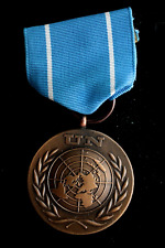 KAPPYSCOINS  G7681 UN UNITED NATIONS  SERVICE FOR PEACE   BADGE  MEDAL FULL SIZE picture