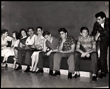 CUBAN YOUNG ACTORS MARIO MARIN + ADOLFO LLAURADO & OTHERS CUBA 1958 Photo Y 379 picture