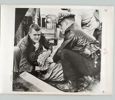 Officer MM SCHWAB Saves RAMON ALMANO, Los Angeles, California 1951 Press Photo picture