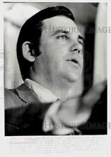 1974 Press Photo Ronald Ziegler discusses U.S. troops with press in Washington picture