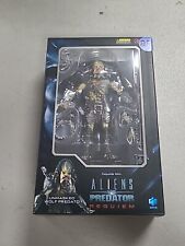 Hiya Toys Alien vs Predator Requiem Unmasked Wolf Predator 1:18 Action Figure picture