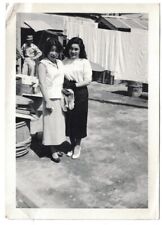 1950'S KOREAN WAR U.S. SOLDIERS PERSONAL PHOTO TWO KOREAN GIRLS POSE Z2 picture