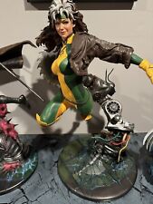 Sideshow Collectibles Rogue Exclusive Maquette Statue Marvel X-Men picture