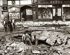 WW2 LONDON BLITZ BOMBING AFTERMATH Borderless 8X10 Photo picture