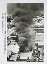 1986 Ft Lauderdale Pompano Florida Chemical Fire Industrial Vtg Press Photo picture