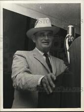 1964 Press Photo Ralph McGill makes speech - hcb36712 picture