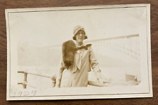 VTG 1929 Woman Lady Wearing Hat & Fur & Pearl Necklace Fashion Real Photo P4g4 picture