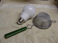 Vintage Small Mesh Strainer/Sifter Kitchen Utensil GREEN Bakelite Handle EXC CON picture
