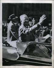 1945 Press Photo New York Pres Truman waves to crowd at Navy Day celebration NYC picture