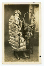 EP02 POSTCARD RPPC  RICH LADY IN FUR COAT 322A picture