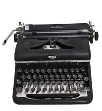 VINTAGE 1947 Royal Quiet Deluxe Black Portable Typewriter, Serial # A-1222389 picture