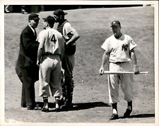 PF31 1950s Orig Photo GENE WOODLING NEW YORK YANKEES OUTFIELDER v BOSTON RED SOX picture