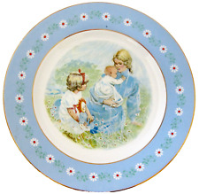 Vintage 1974 Avon Tenderness Plate Mother Girl Baby Raggetty Ann Gold Trim Daisy picture