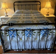 Vintage Full/Queen Polyester Bedspread Chenille White W/Blue Green Flowers Read picture
