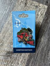 DISNEY DLR CLASSIC D COLLECTION DISNEYLAND RAILROAD PIN ON CARD LE 1000 picture