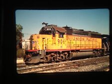 14606 VINTAGE Train Engine Photo 35mm Slide UP 906 TAYLOR TX NOV 06 1985 picture