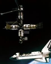 SPACE SHUTTLE ATLANTIS STS-71 UN-DOCKS FROM MIR STATION 8X10 NASA PHOTO (EP-207) picture