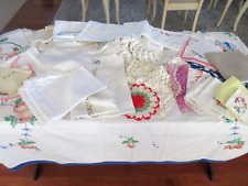 LOT 40 VTG USEABLE LINENS HANKIES TABLE RUNNER DOLLIES ++++ CROCHET EMBROIDERY picture
