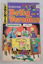 Archie's Series ~ Betty & Veronica ~ March 1975 #231 ~ c.1975 picture