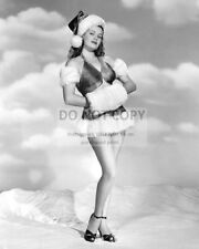 ACTRESS JANIS PAIGE - 8X10 CHRISTMAS PUBLICITY PHOTO (AA-338) picture