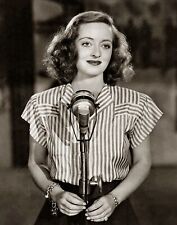 1944 BETTE DAVIS From HOLLYWOOD CANTEEN Photo (182-e ) picture