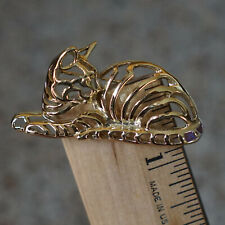Womens Cat Laying Kitten Animal Brooch Gold Side View Looks Back Striped Outline picture