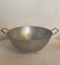 Vintage Mirro Farmhouse Aluminum 7 Star Colander w/Handles Footed 11” MCM 1950s picture