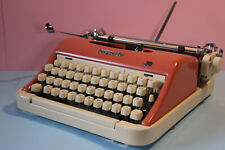 Vintage Torpedo 30 typewriter Dual Tone Salmon/Cream color beautiful picture