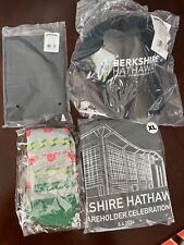 Berkshire Hathaway 2024 Shareholders Package XL shirt, Warren Buffett, Munger picture