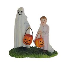 O'Well Halloween Holiday Village Children Dressed as Ghost Trick Or Treat Figuri picture